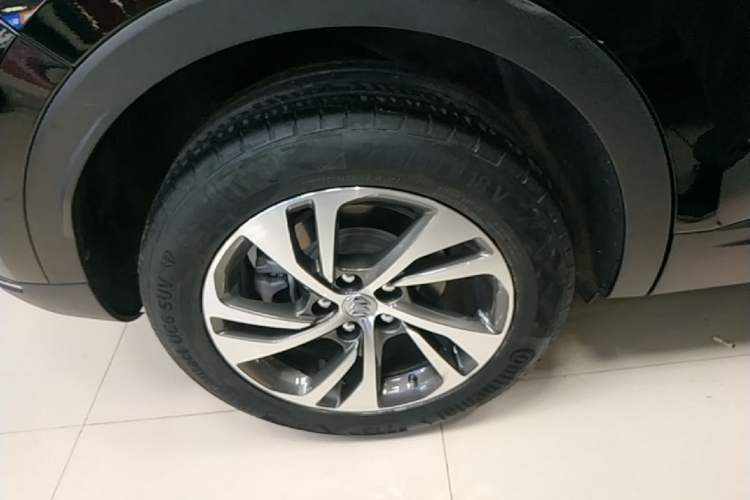 Used Buick Envision 2022 Encore S 652T Two-Wheel Drive Elite Model Right Rear Wheel Hub