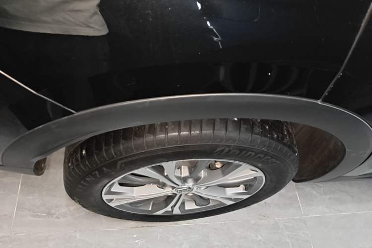 Used Buick Envision 2022 Facelift Encore Plus 552T Five-Seat Luxury Model Right Rear Wheel Hub