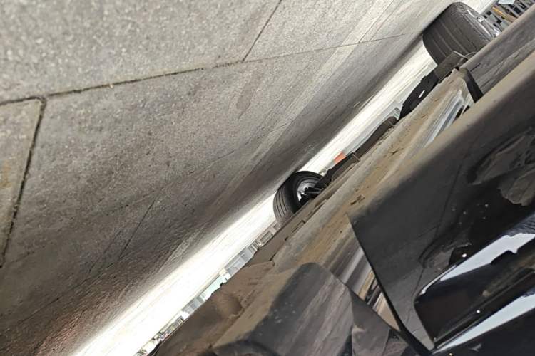 Used Buick Envision 2022 Facelift Encore S GS 4x4 Sport Edition Right Side Sill