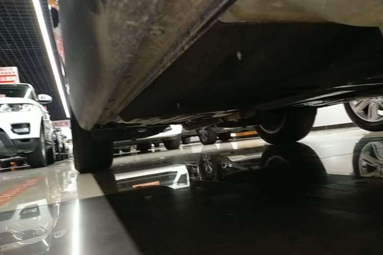 Used Buick Envision 2022 Facelift Encore S 652T Two-Wheel-Drive Luxury Model Right Side Sill