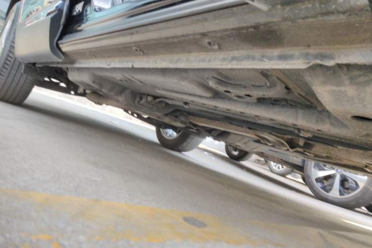 Used Buick Envision 2022 Encore Plus 652T Five-Seat Luxury Model Right Side Sill