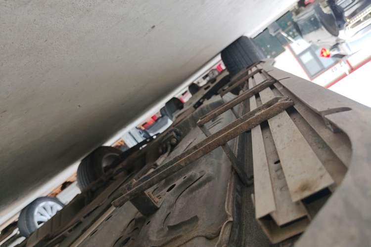 Used Buick Envision 2022 Encore Plus 652T Five-Seat Luxury Model Right Side Sill