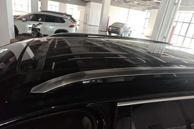 Used Buick Envision 2022 Encore Plus 652T Five-Seat Luxury Model Roof