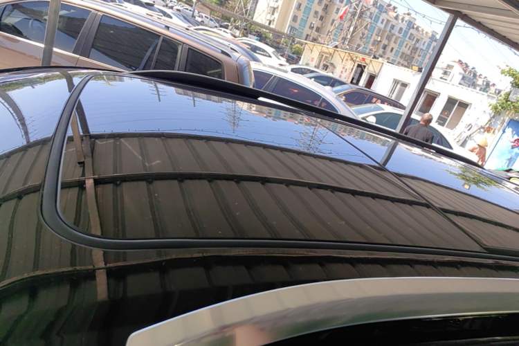 Used Buick Envision 2022 Encore Plus 652T Five-Seat Luxury Model Roof