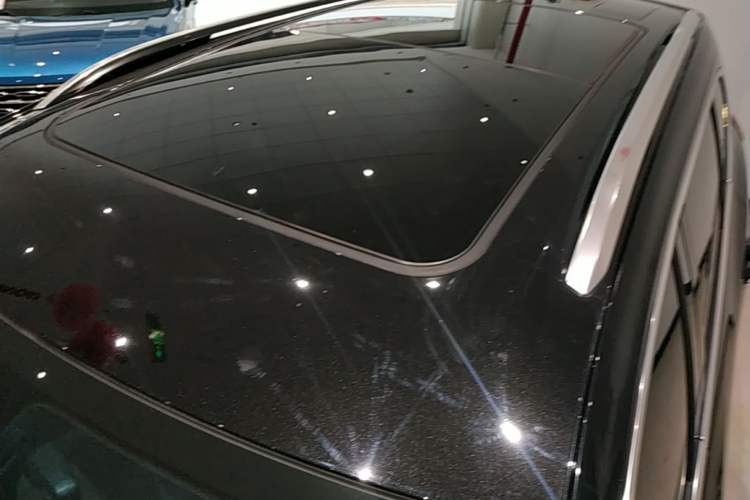 Used Buick Envision 2022 Encore Plus 652T Five-Seat Luxury Model Roof