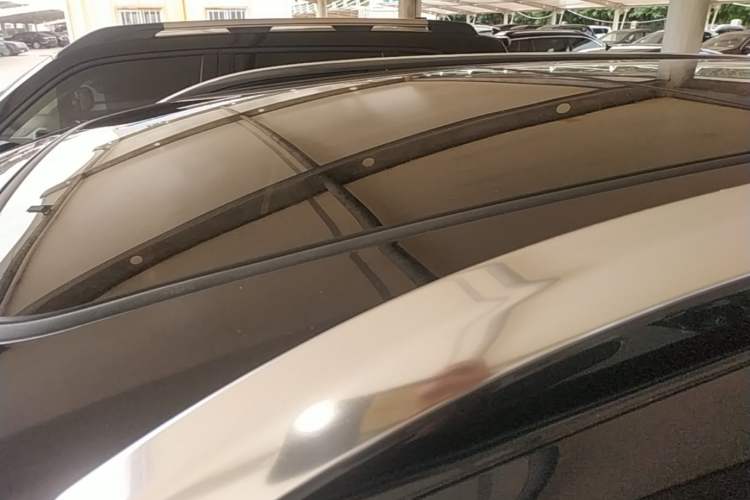 Used Buick Envision 2022 Encore Plus 652T Five-Seat Luxury Model Roof