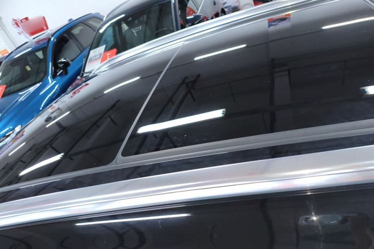 Used Buick Envision 2022 Encore S 652T Two-Wheel-Drive Luxury Model Roof