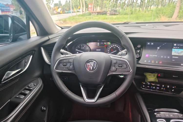 Used Buick Envision 2022 Encore Plus 652T Five-Seat Luxury Model Steering Wheel
