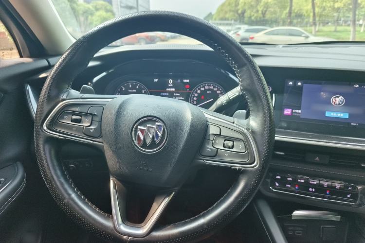 Used Buick Envision 2022 Encore Plus 652T Five-Seat Luxury Model Steering Wheel