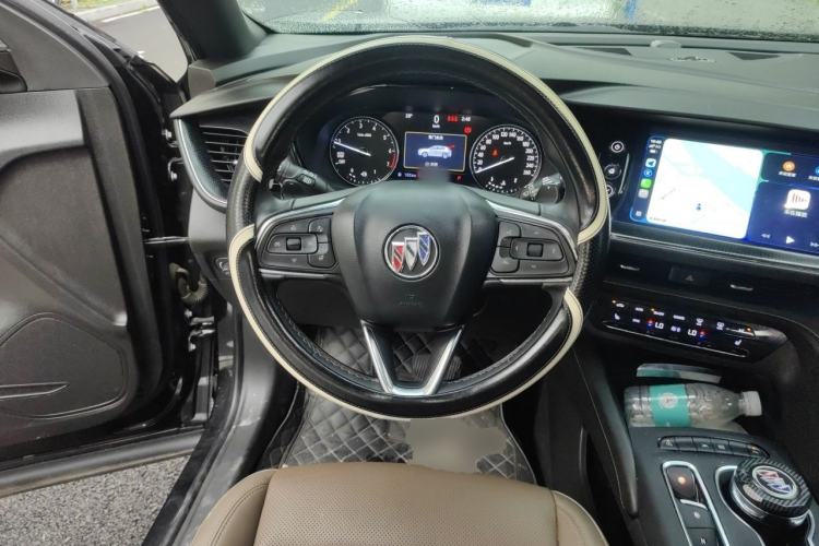 Used Buick Envision 2022 Encore Plus 652T Five-Seat Luxury Model Steering Wheel