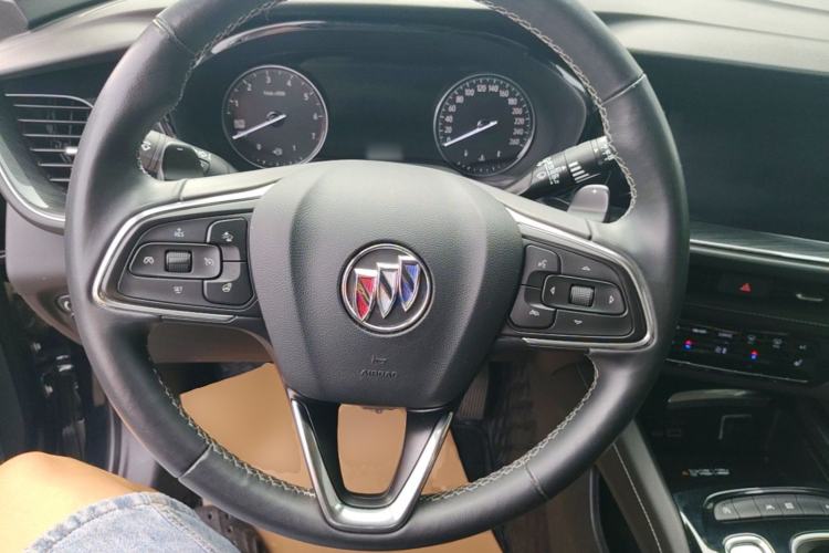 Used Buick Envision 2022 Facelift Encore Plus 552T Five-Seat Luxury Model Steering Wheel
