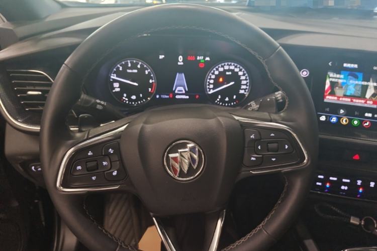 Used Buick Envision 2022 Encore Plus 652T Five-Seat Luxury Model Steering Wheel