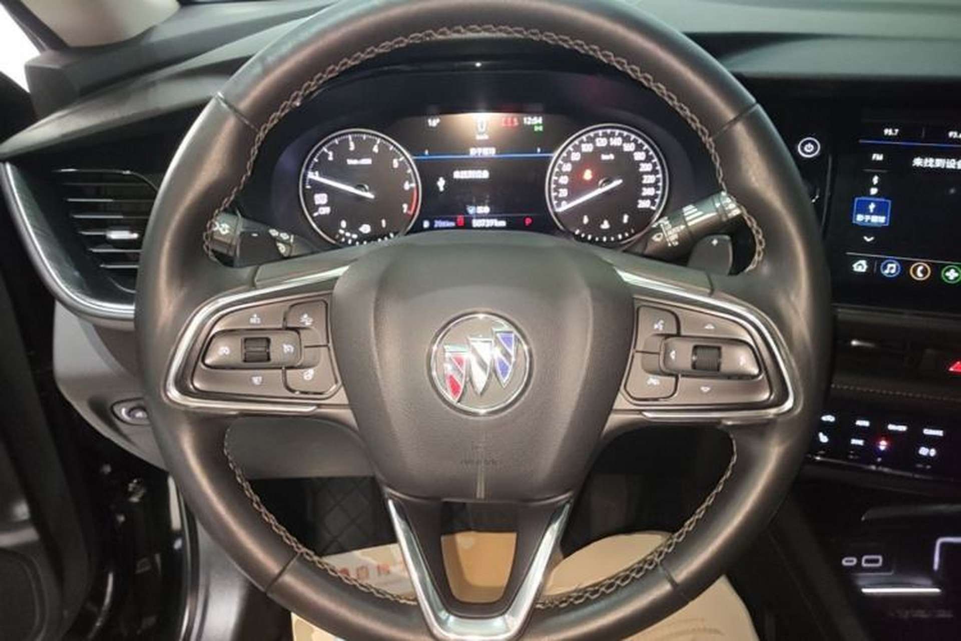 Used Buick Envision 2022 Encore Plus 652T Five-Seat Luxury Model Steering Wheel