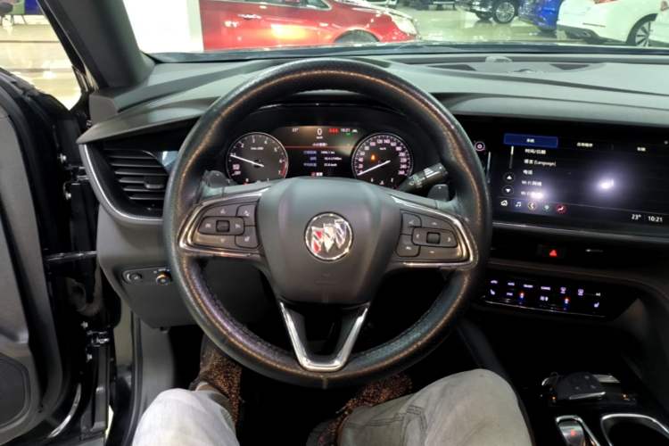 Used Buick Envision 2022 Encore Plus 652T Five-Seat Luxury Model Steering Wheel