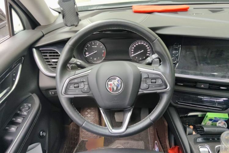 Used Buick Envision 2022 Encore Plus 652T Five-Seat Luxury Model Steering Wheel