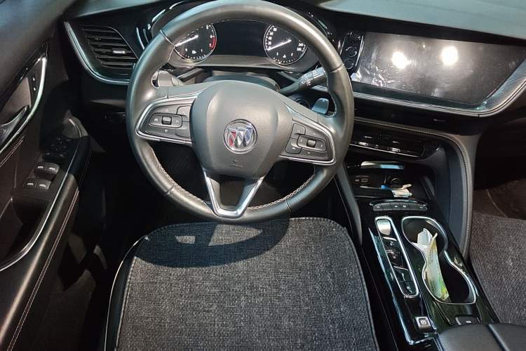 Used Buick Envision 2022 Encore S 552T Two-Wheel-Drive Luxury Model Steering Wheel