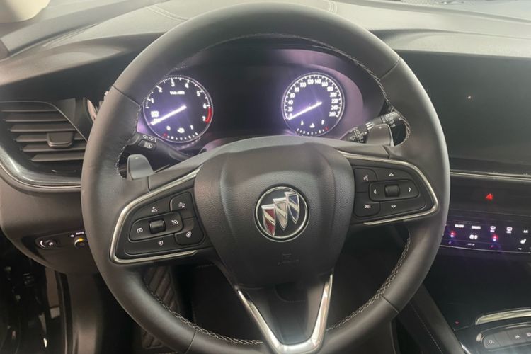 Used Buick Envision 2022 Encore Plus 652T Five-Seat Luxury Model Steering Wheel