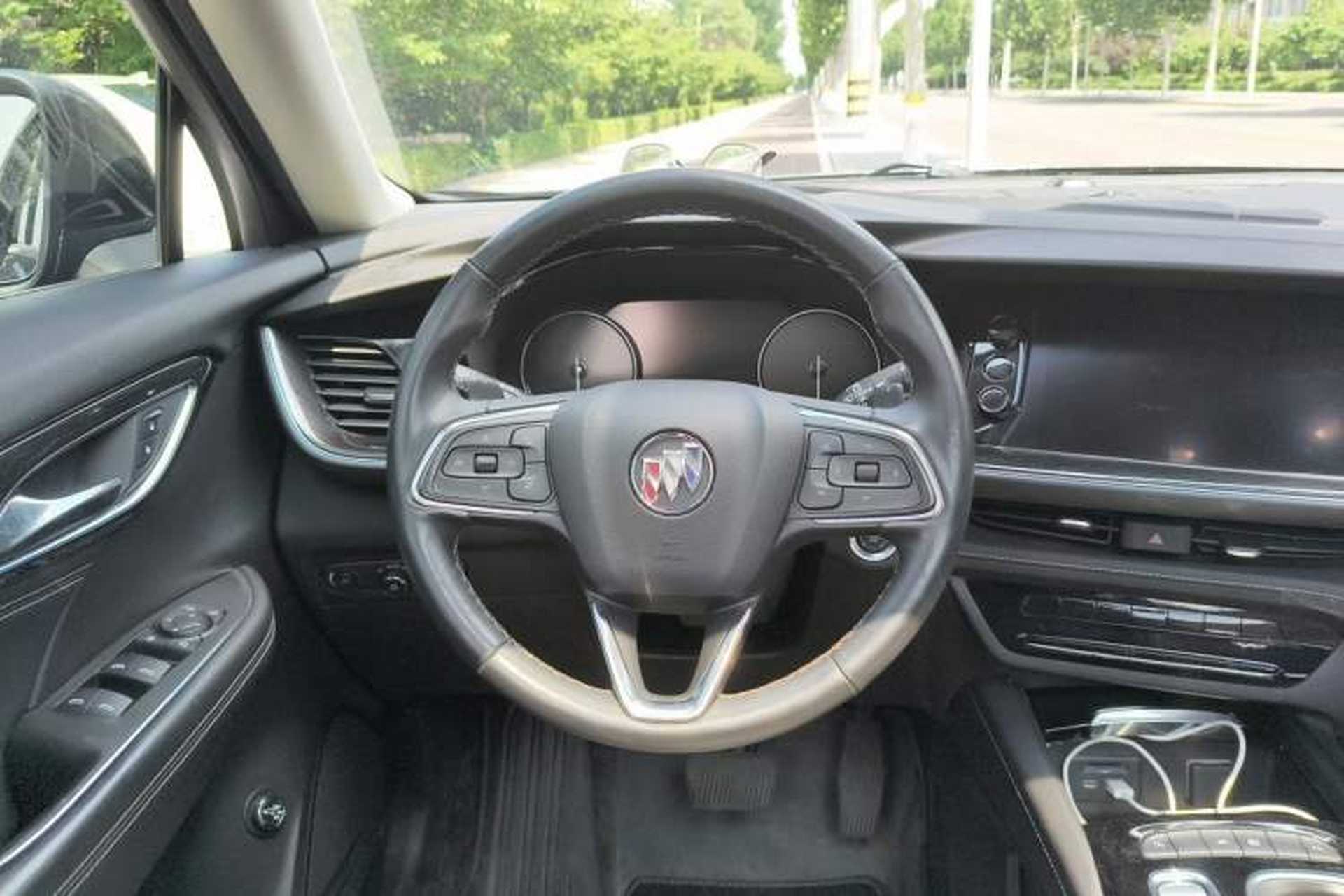 Used Buick Envision 2022 Encore Plus 652T Five-Seat Luxury Model Steering Wheel