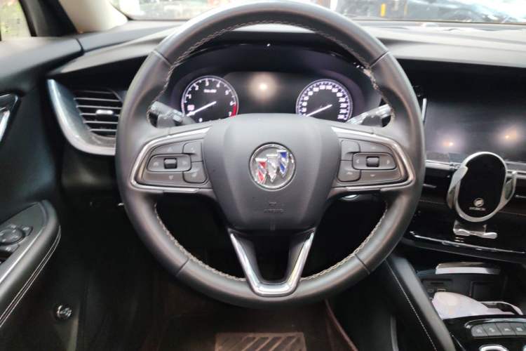 Used Buick Envision 2022 Encore Plus 652T Five-Seat All-Wheel-Drive Luxury Model Steering Wheel