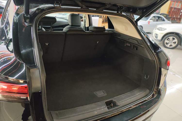 Used Buick Envision 2022 Encore S 652T Two-Wheel-Drive Luxury Model Trunk