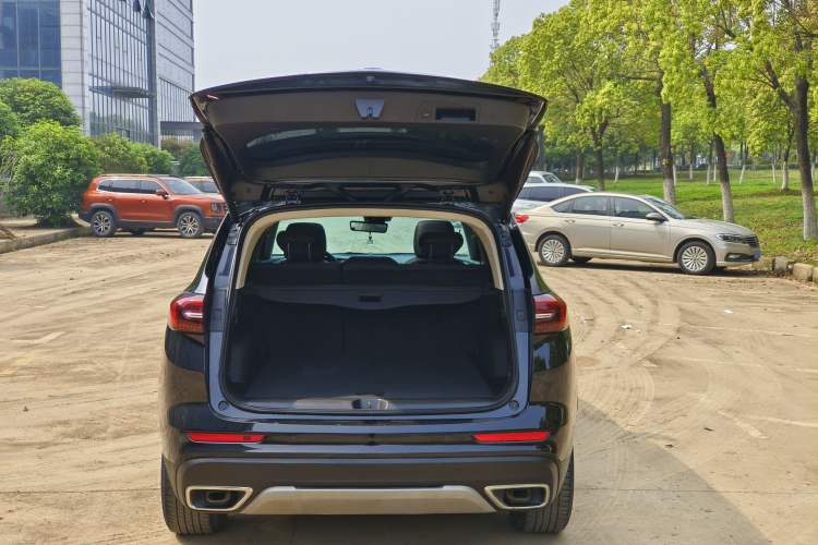 Used Buick Envision 2022 Encore Plus 652T Five-Seat Luxury Model Trunk