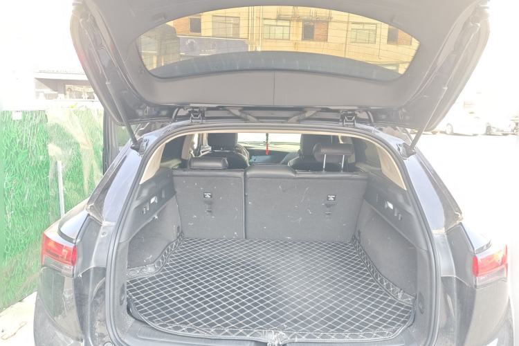 Used Buick Envision 2022 Facelift Encore S 552T Two-Wheel-Drive Luxury Model Trunk