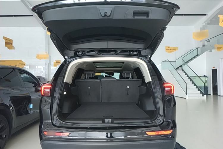 Used Buick Envision 2022 Encore Plus 552T Five-Seat Luxury Model Trunk