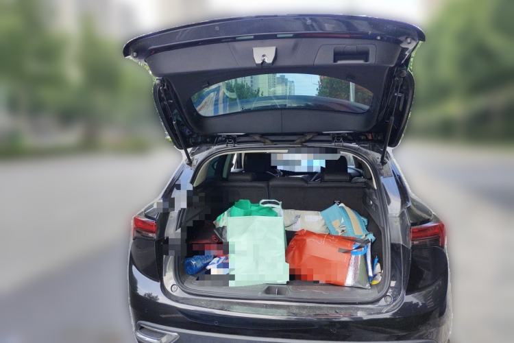 Used Buick Envision 2022 Facelift Encore S 552T Two-Wheel-Drive Luxury Model Trunk