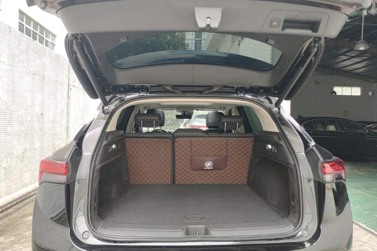 Used Buick Envision 2022 Encore S GS Two-Wheel Drive Smart Sport Model Trunk