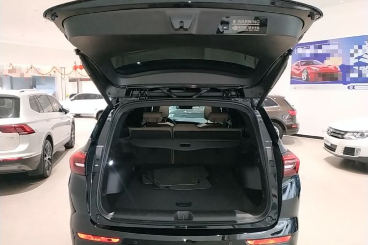 Used Buick Envision 2022 Encore Plus 652T Five-Seat Luxury Model Trunk