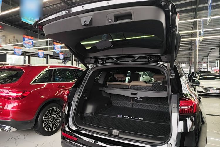 Used Buick Envision 2022 Encore Plus 652T Five-Seat Luxury Model Trunk