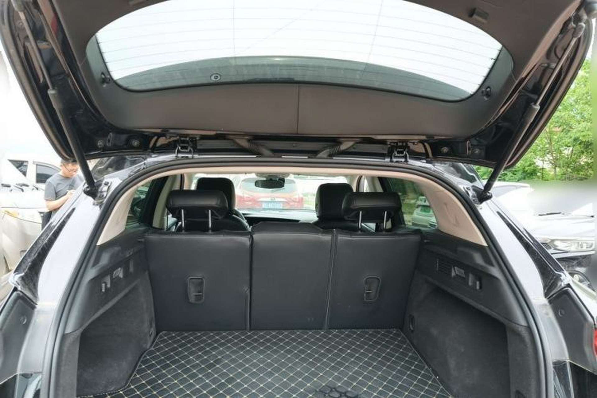 Used Buick Envision 2022 Encore S 652T Two-Wheel Drive Elite Model Trunk