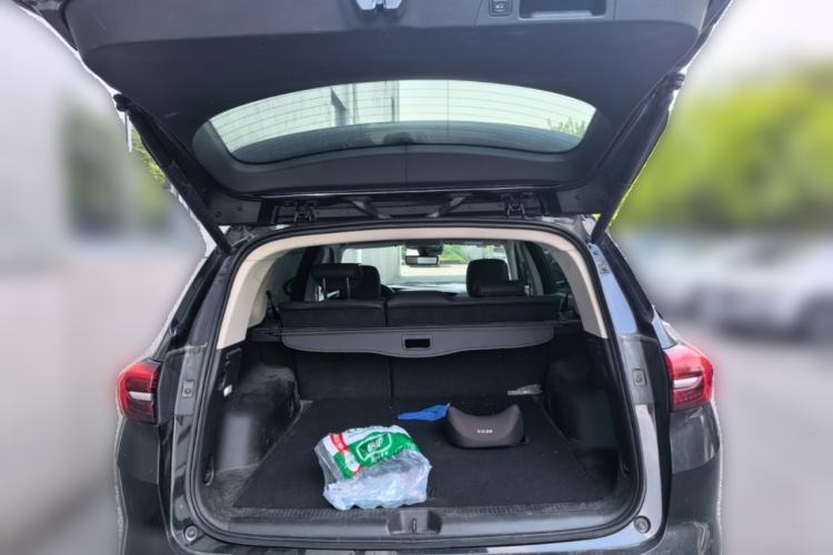 Used Buick Envision 2022 Encore Plus 652T Five-Seat Luxury Model Trunk