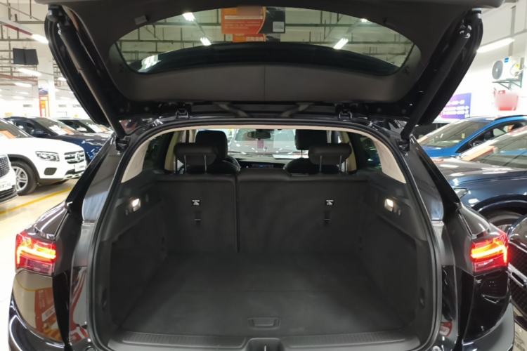 Used Buick Envision 2022 Encore S 652T Two-Wheel-Drive Luxury Model Trunk