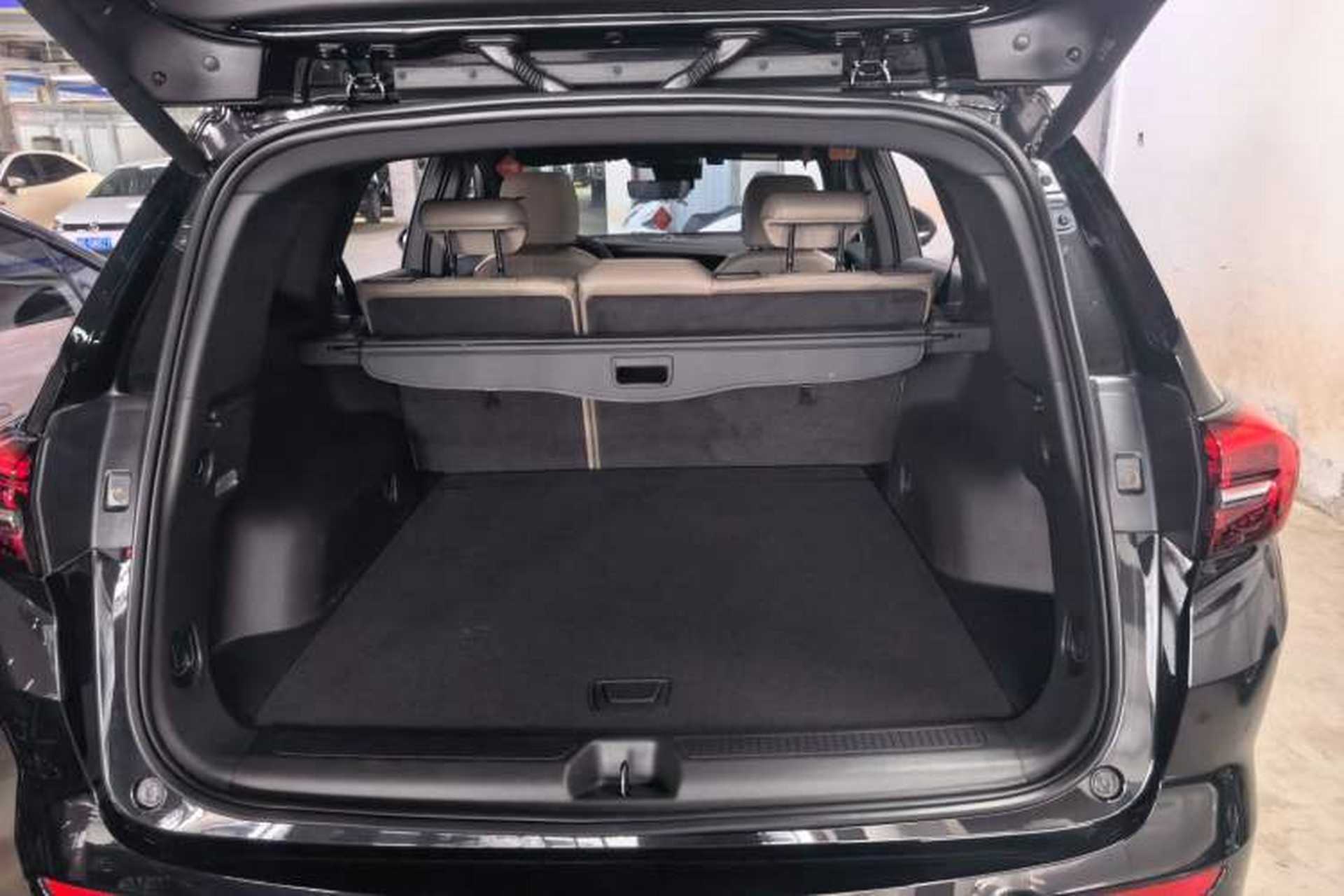 Used Buick Envision 2022 Encore Plus 652T Five-Seat Luxury Model Trunk
