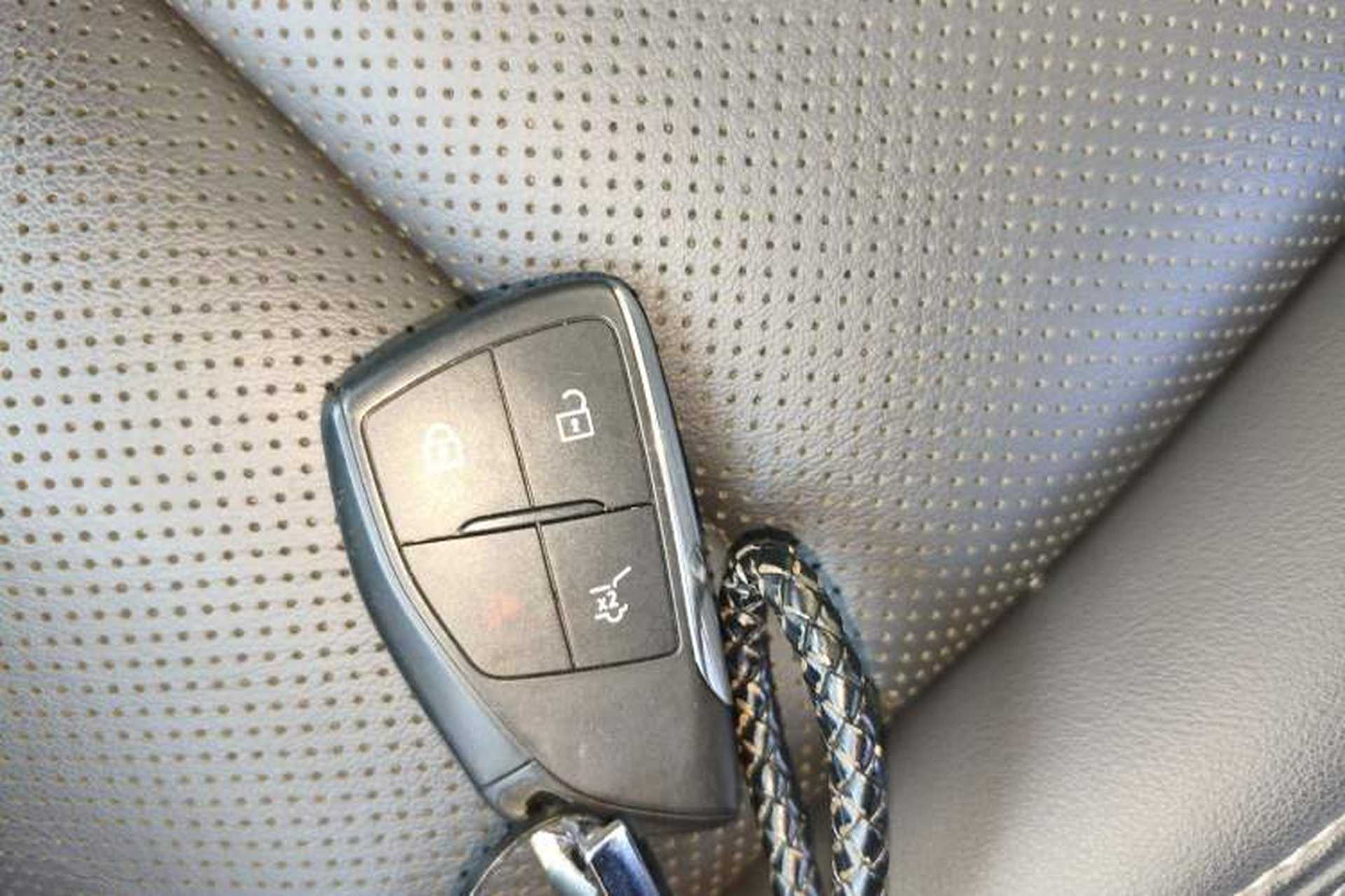 Used Buick Envision 2022 Encore Plus 652T Five-Seat Luxury Model Vehicle Key