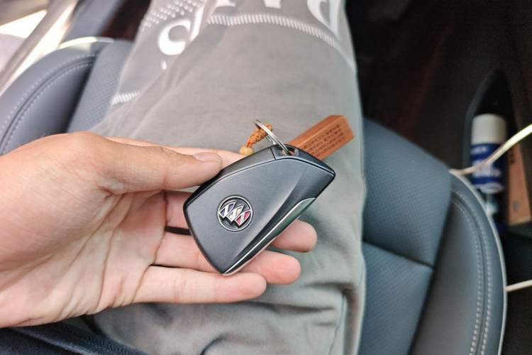 Used Buick Envision 2022 Encore Plus 652T Five-Seat Luxury Model Vehicle Key