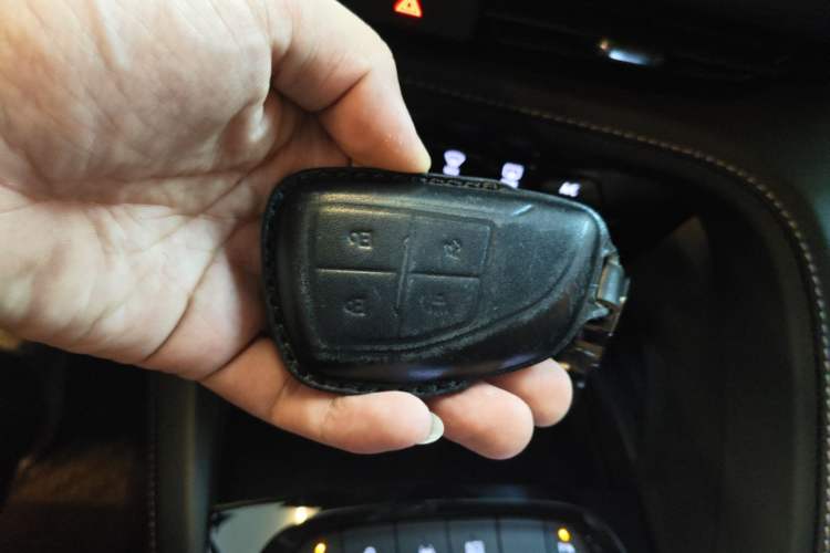 Used Buick Envision 2022 Encore Plus 652T Five-Seat All-Wheel-Drive Luxury Model Vehicle Key