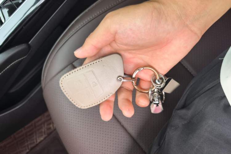 Used Buick Envision 2022 Encore S 552T Two-Wheel Drive Elite Model Vehicle Key
