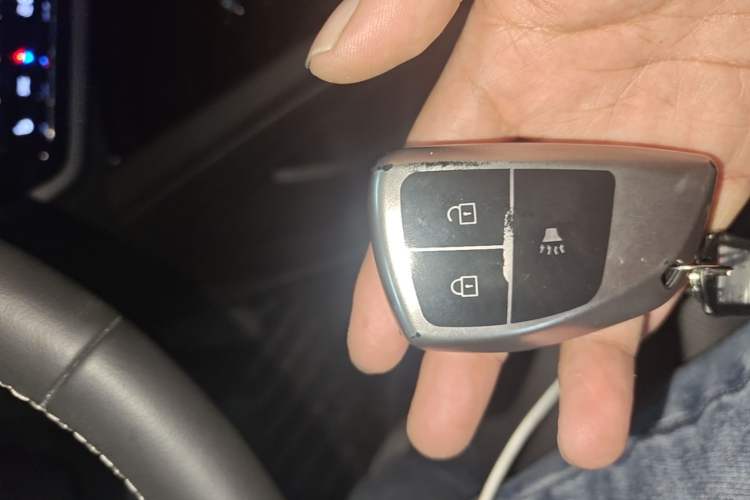Used Buick Envision 2022 Facelift Encore S 552T Two-Wheel-Drive Luxury Model Vehicle Key