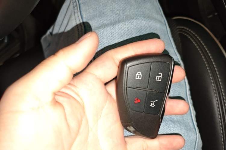 Used Buick Envision 2022 Encore S 652T Two-Wheel-Drive Luxury Model Vehicle Key