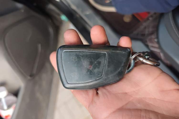 Used Buick Envision 2022 Encore S 552T Two-Wheel Drive Elite Model Vehicle Key