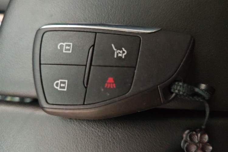 Used Buick Envision 2022 Facelift Encore S 652T Two-Wheel-Drive Luxury Model Vehicle Key