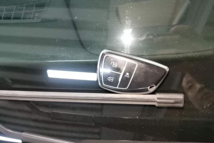 Used Buick Envision 2022 Facelift Encore S 552T Two-Wheel-Drive Luxury Model Vehicle Key