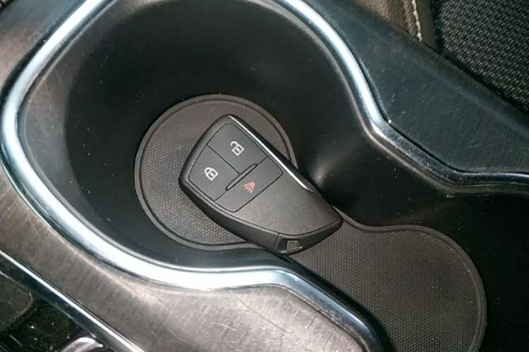 Used Buick Envision 2022 Encore S 652T Two-Wheel Drive Elite Model Vehicle Key