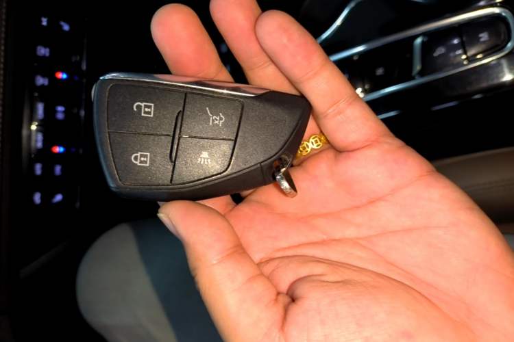 Used Buick Envision 2022 Encore Plus 652T Five-Seat Luxury Model Vehicle Key