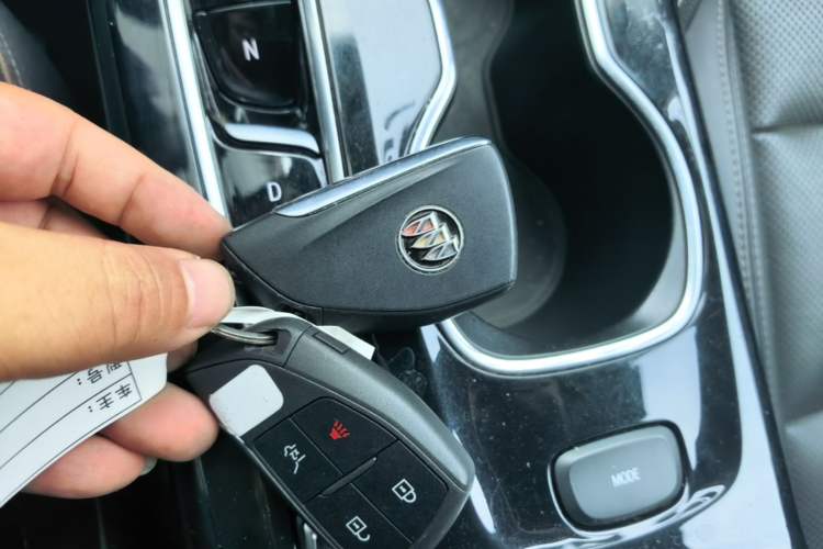 Used Buick Envision 2022 Encore Plus 652T Five-Seat Luxury Model Vehicle Key