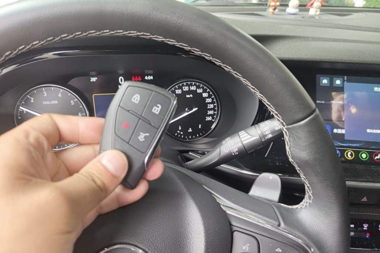Used Buick Envision 2022 Encore S 552T Two-Wheel-Drive Luxury Model Vehicle Key