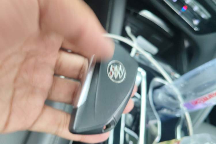 Used Buick Envision 2022 Facelift Encore S 552T Two-Wheel-Drive Luxury Model Vehicle Key