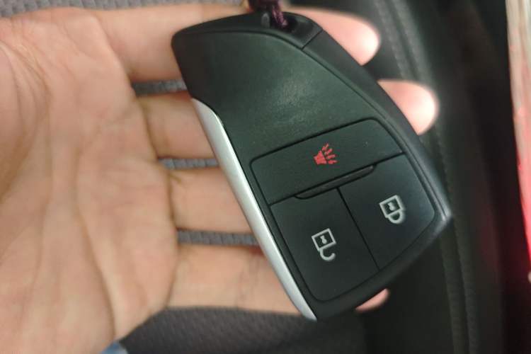 Used Buick Envision 2022 Encore S 552T Two-Wheel Drive Elite Model Vehicle Key